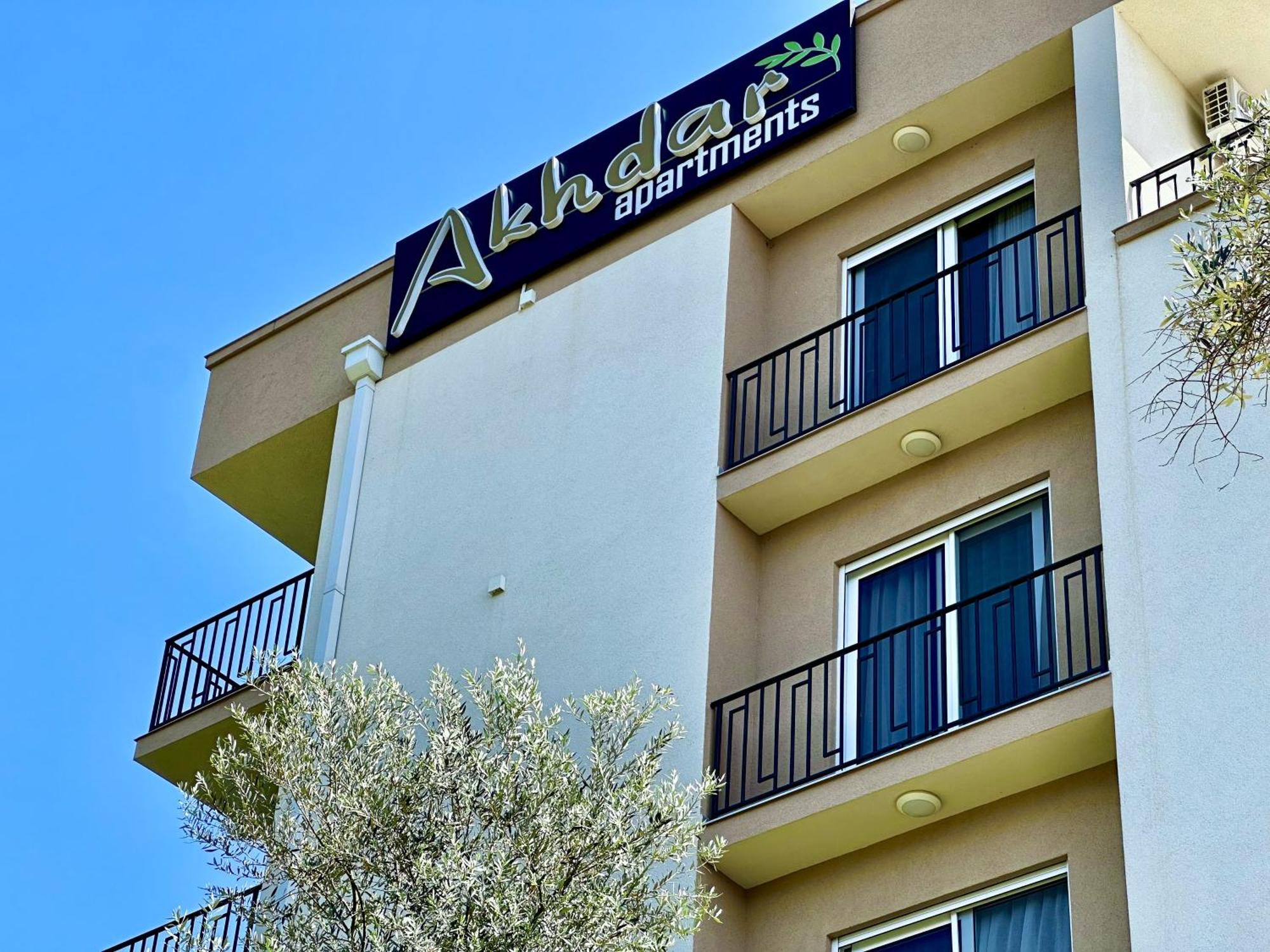 Akhdar Apartments 우체하 외부 사진